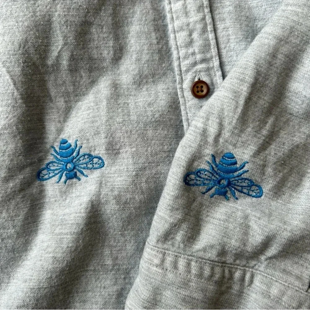 AEO Cotton Button Down Seriously Soft Shirt with Customized Bees Embroidery - Picture 10 of 13